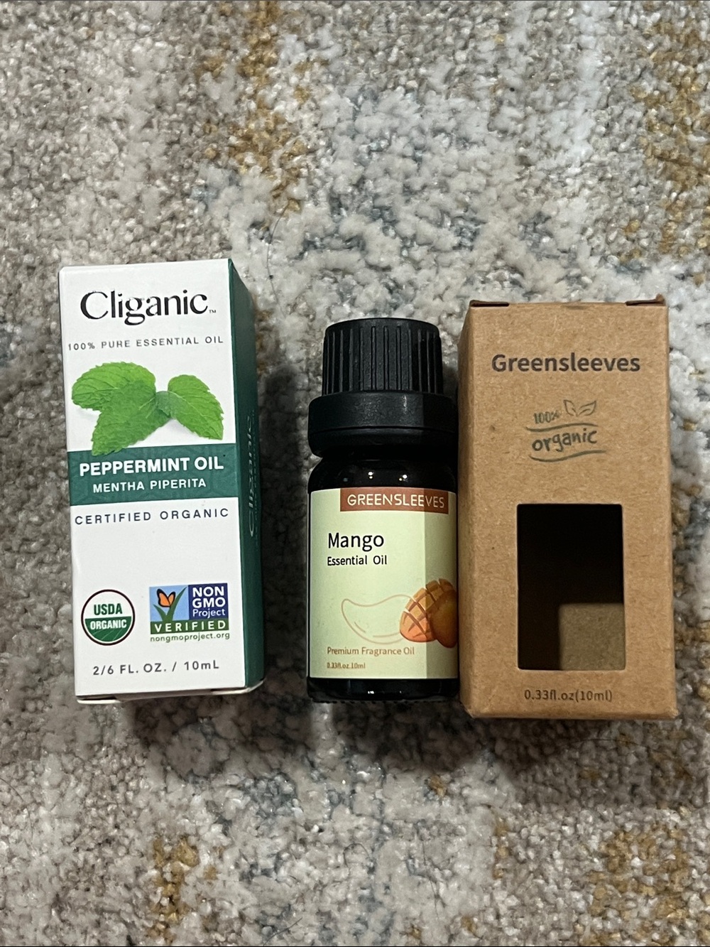 New sealed Mango Essential Oil & peppermint oil z26